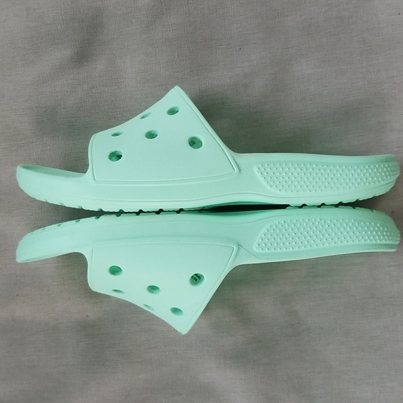 SALE💥CROCS Slides - Picture 5 of 7